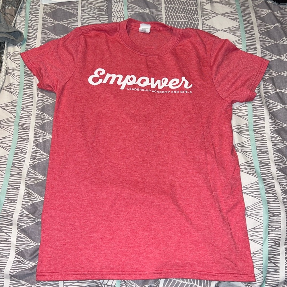 casual tee shirt